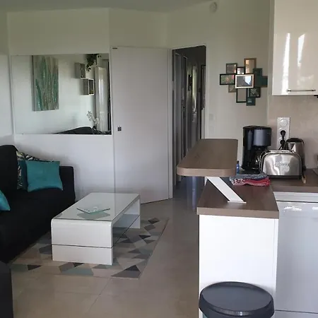 Garden&beach Sea View Appartement